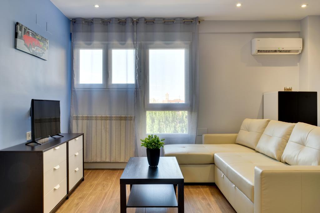Apartamentos San Lazaro Zaragoza Exterior foto
