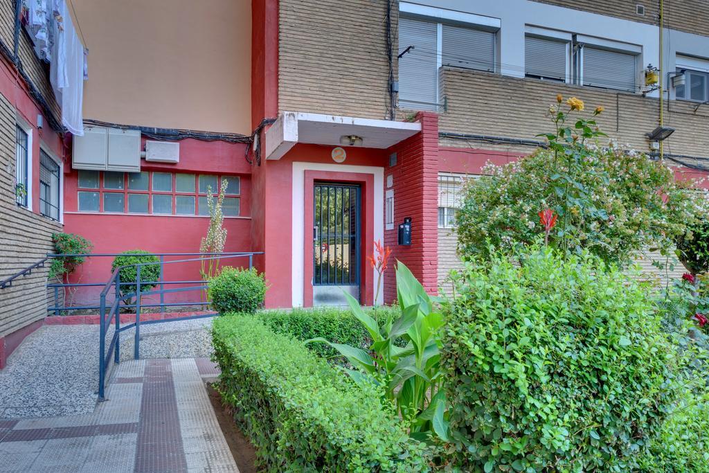 Apartamentos San Lazaro Zaragoza Exterior foto
